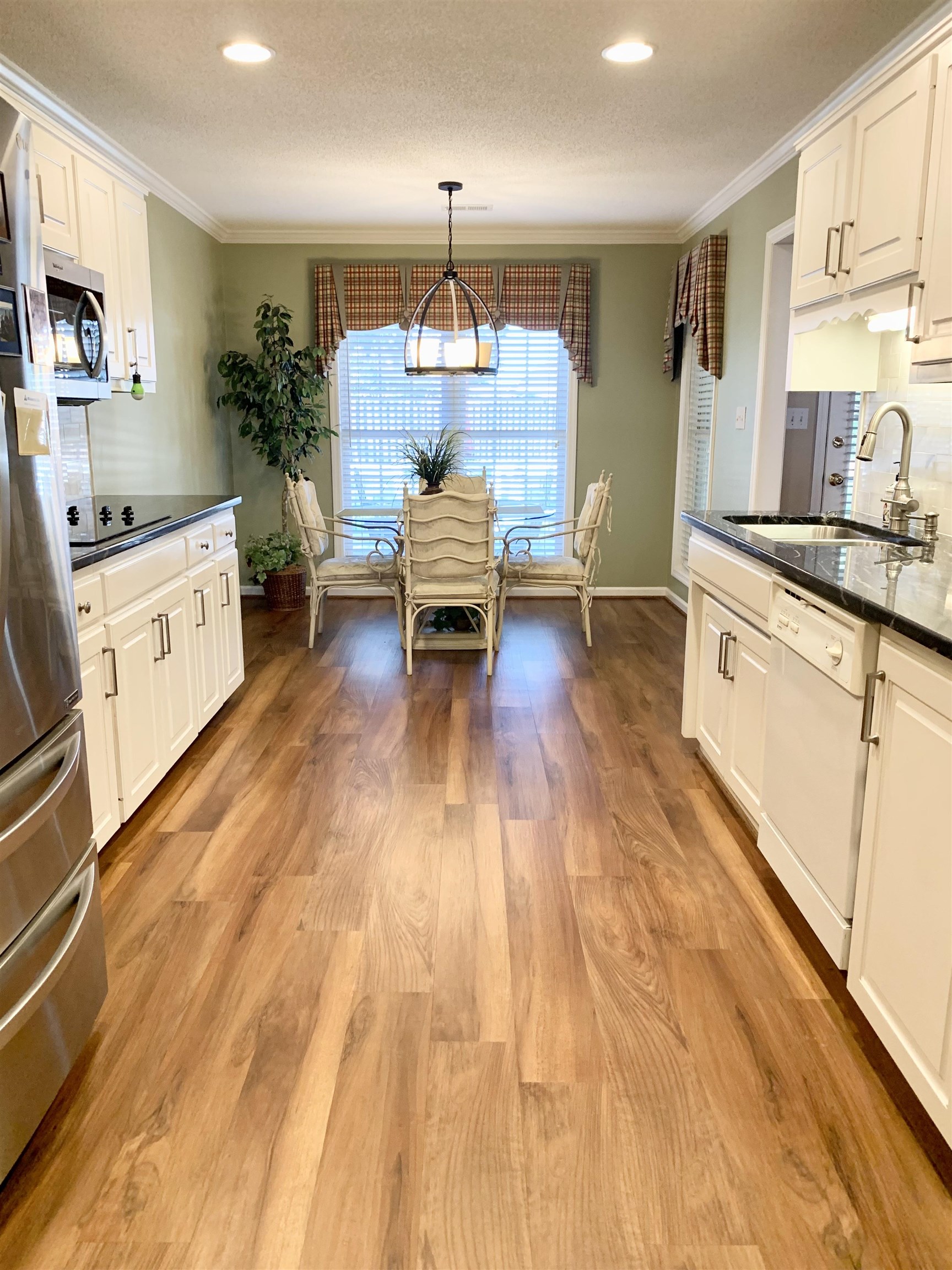 409 Rambling Rose Way Moore, SC 29369 - Photo 10 of 35 Gallery Image 10