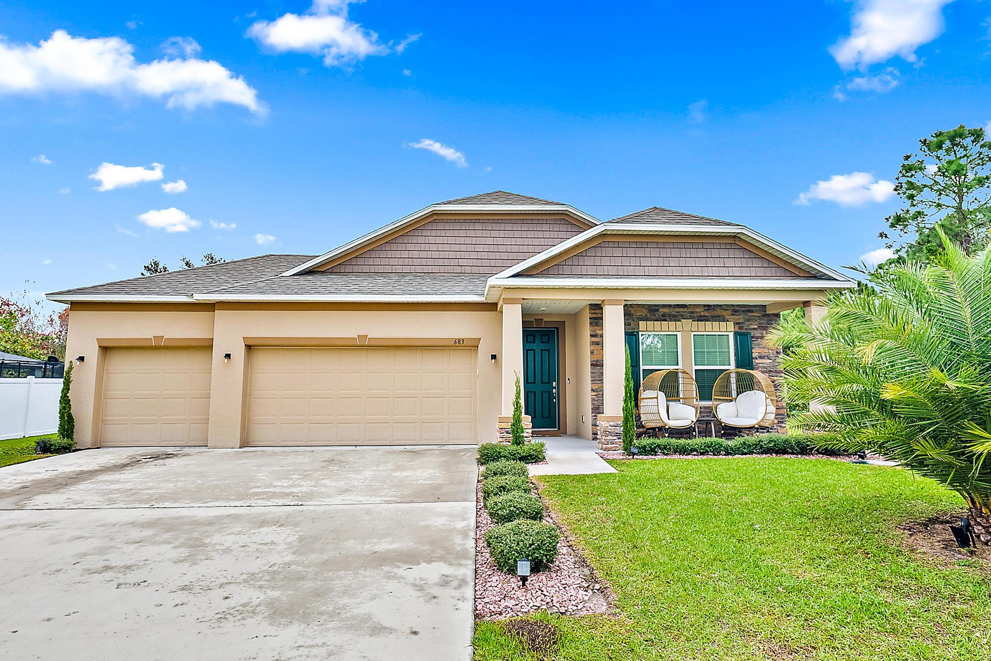 683 Southwest Jada Road Port St. Lucie, FL 34953 - Photo 2 of 26 683 SW Jada Rd -2