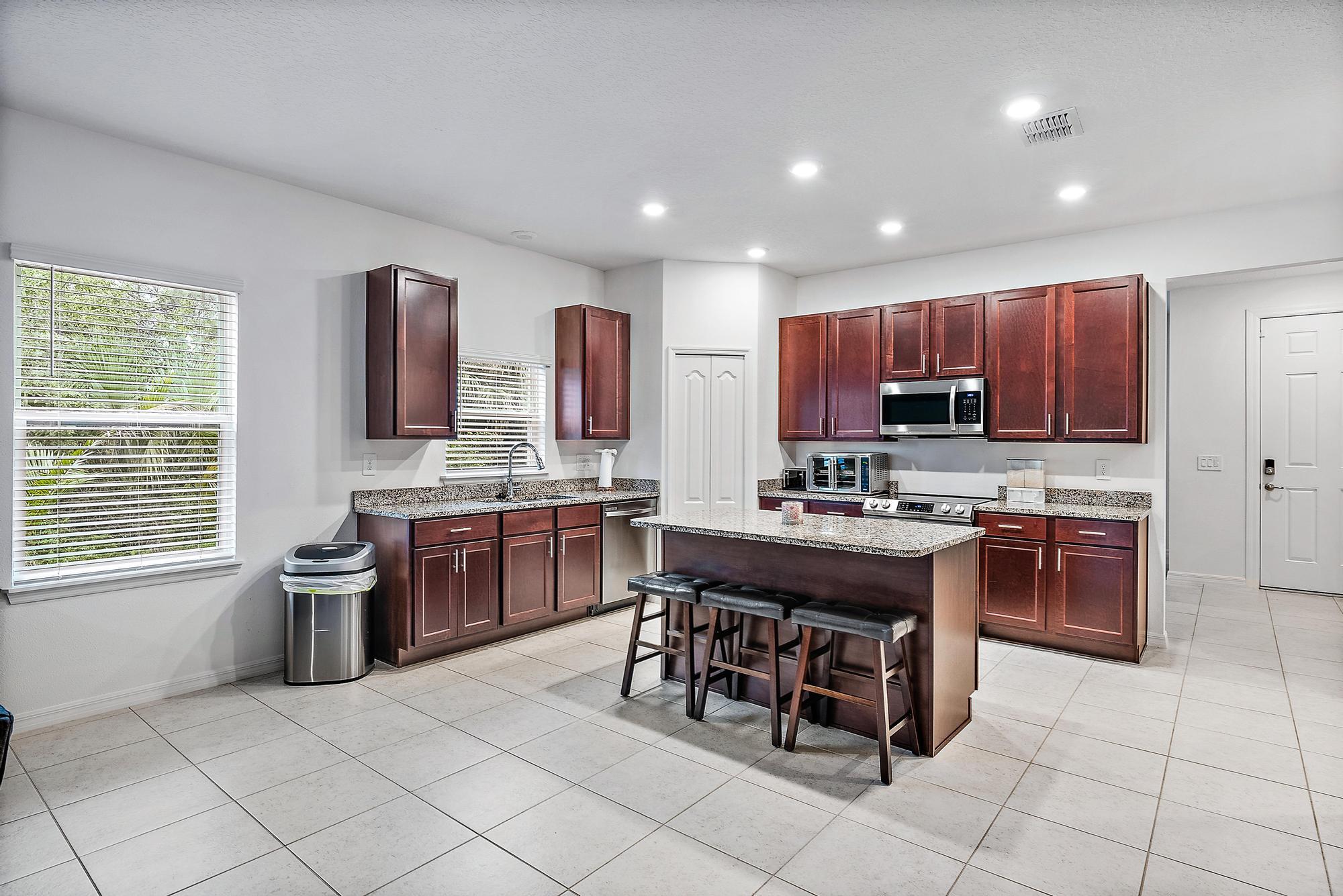 683 Southwest Jada Road Port St. Lucie, FL 34953 - Photo 10 of 26 683 SW Jada Rd -10