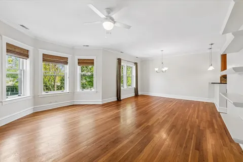 $255,000 | 125 Pleasant Street, Unit 125B, Oak Park, IL 60302