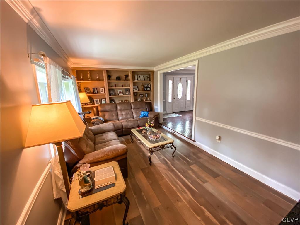 6529 Laurel Road Pocono Summit, PA 18346 - Photo 12 of 37 Gallery Image 12