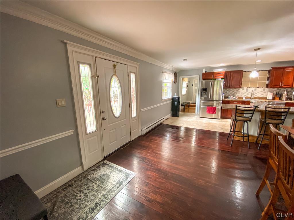 6529 Laurel Road Pocono Summit, PA 18346 - Photo 9 of 37 Gallery Image 9