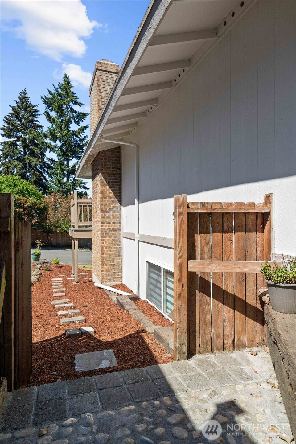 3907 Southwest 328th Street Federal Way, WA 98023 - Photo 34 of 40