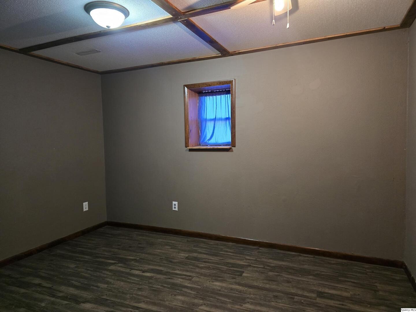 305 East 3rd Street Bowen, IL 62316 - Photo 18 of 32 a view of an empty room