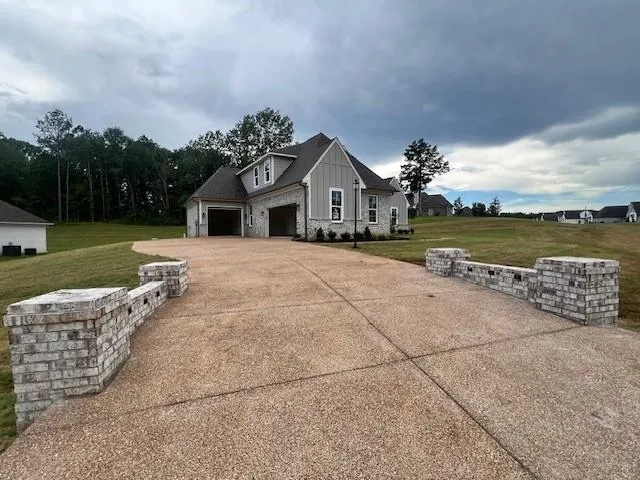 $584,900 | 235 Drake Drive, Collierville, TN 38017