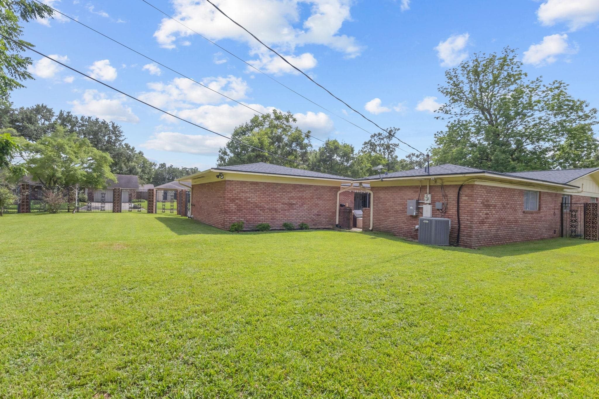 1720 Rikisha Lane Beaumont, TX 77706 - Photo 35 of 35 Gallery Image 35