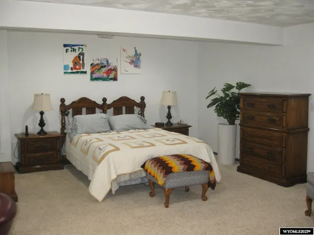 $586,000 | 113 Butterfield Road, Evanston, WY 82930