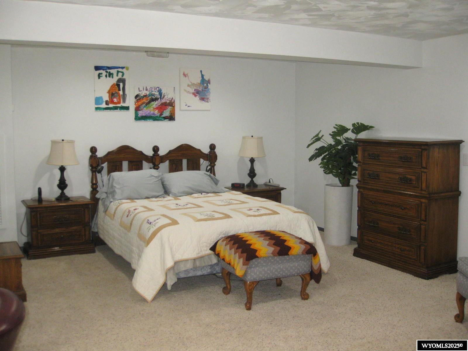 113 Butterfield Road Evanston, WY 82930 - Photo 4 of 21