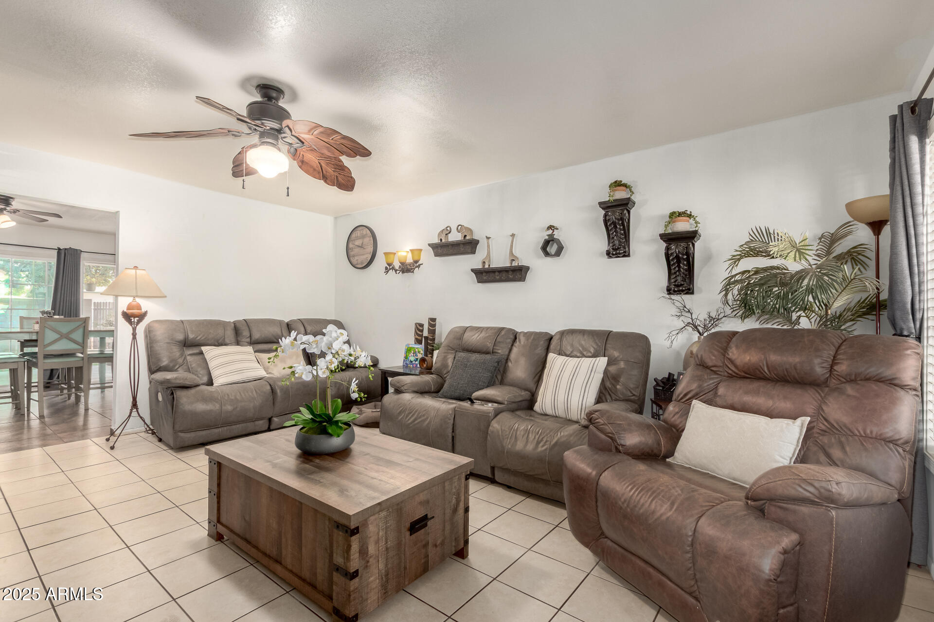 2007 West Chipman Road Phoenix, AZ 85041 - Photo 10 of 37 07-Chipman