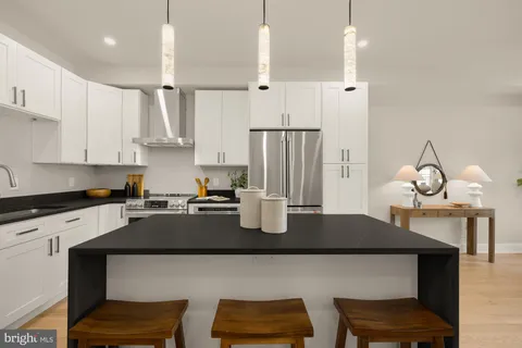 $850,000 | 1128 Morse Street Northeast, Unit 1, Washington, DC 20002