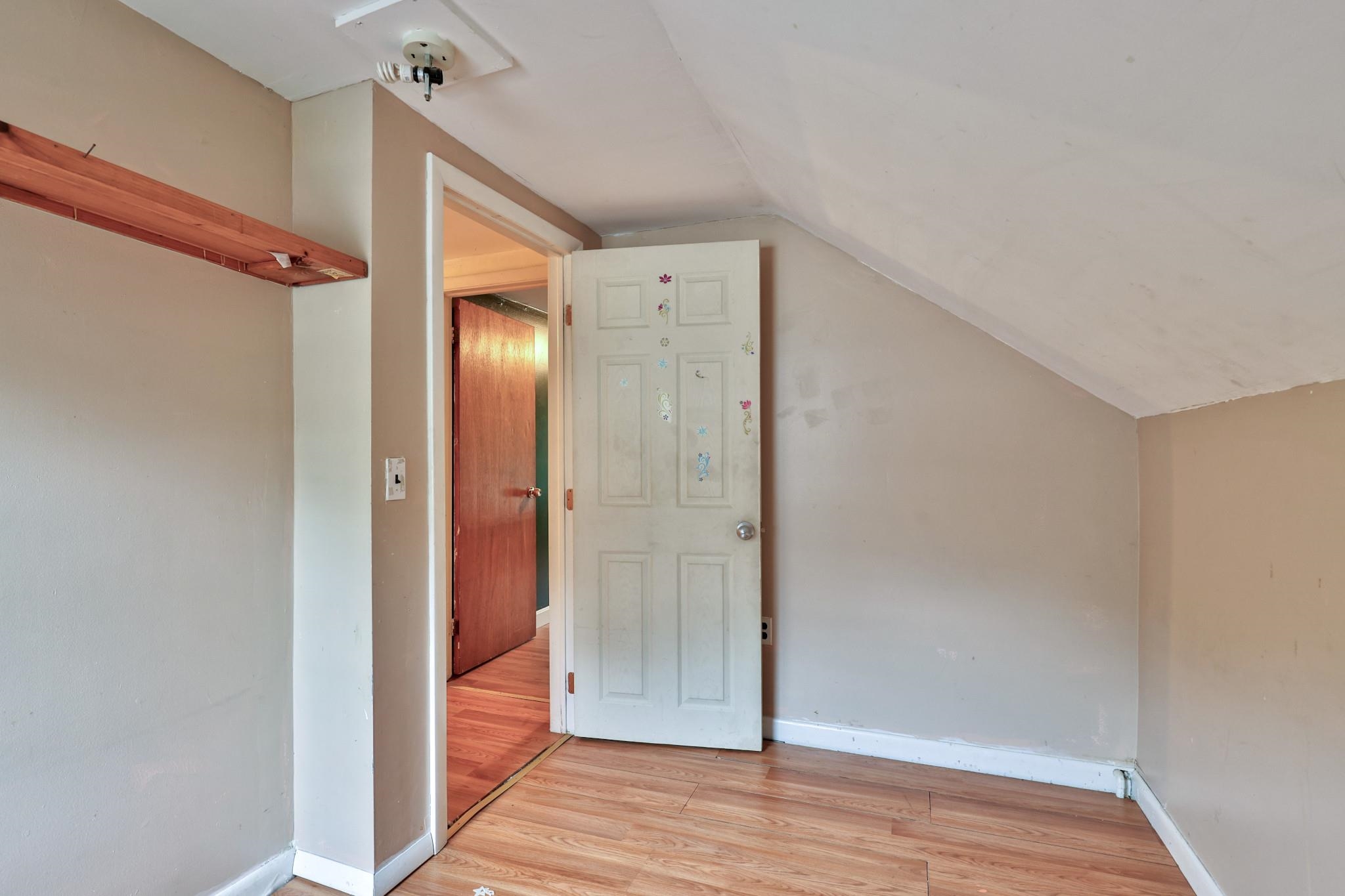 43 Taylor Hill Road Proctor, VT 05765 - Photo 12 of 25