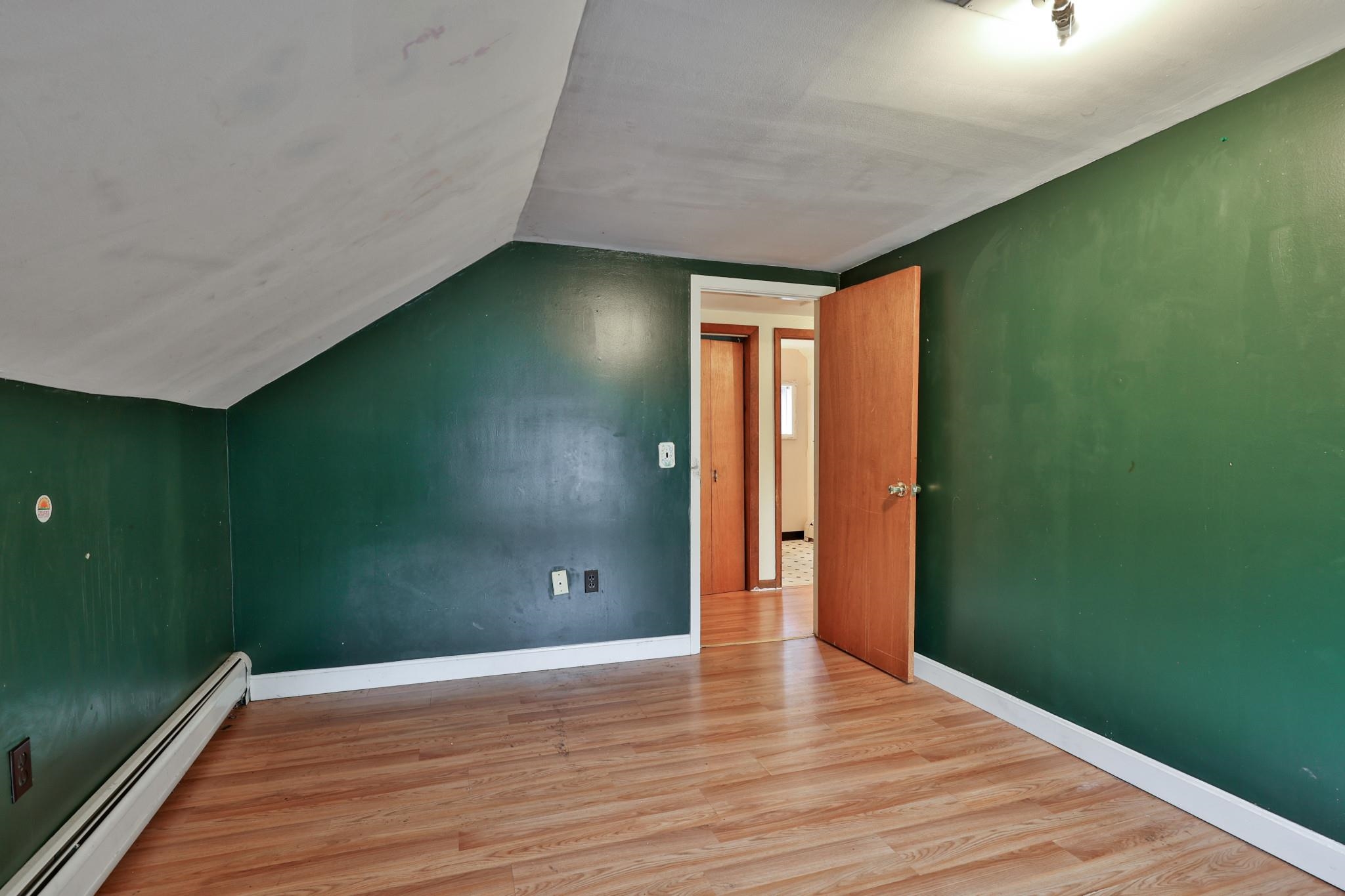 43 Taylor Hill Road Proctor, VT 05765 - Photo 15 of 25