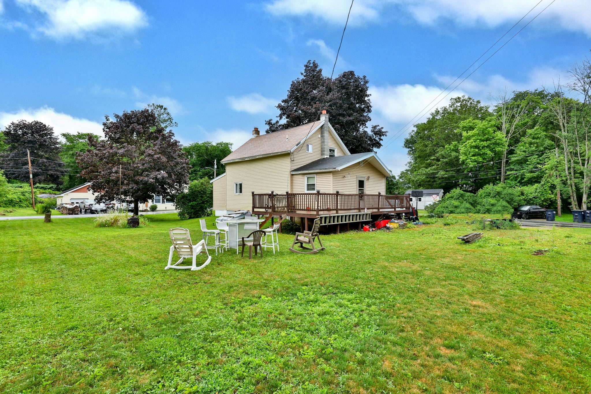 43 Taylor Hill Road Proctor, VT 05765 - Photo 4 of 25