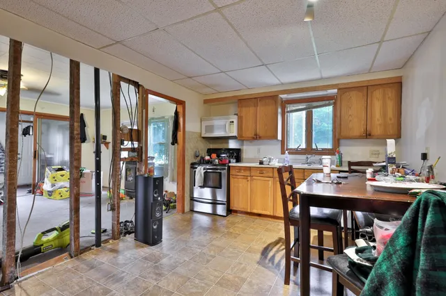 $189,000 | 43 Taylor Hill Road, Proctor, VT 05765