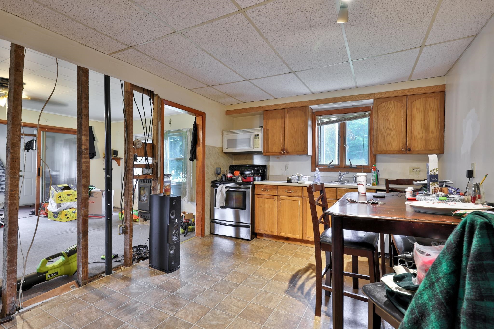 43 Taylor Hill Road Proctor, VT 05765 - Photo 8 of 25