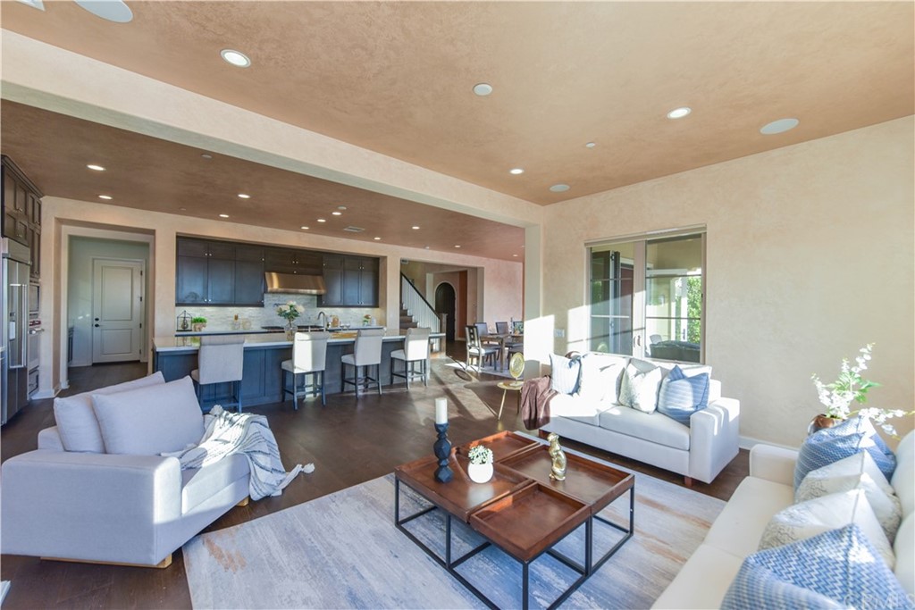 323 Via Pamplona San Clemente, CA 92672 - Photo 14 of 74 Great Room