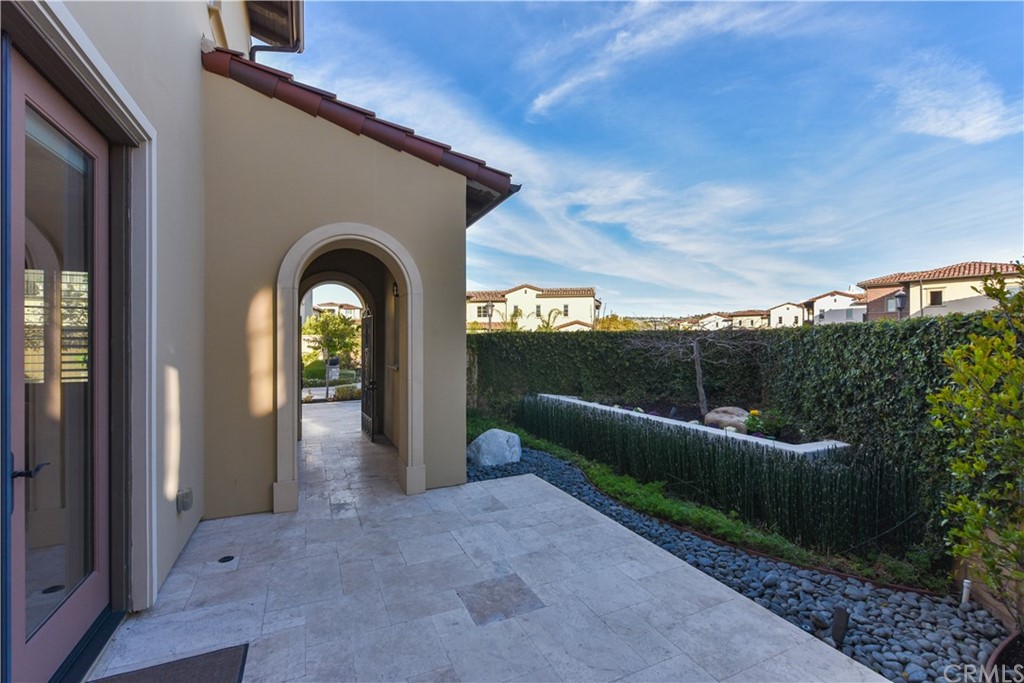 323 Via Pamplona San Clemente, CA 92672 - Photo 58 of 74 Court Yard