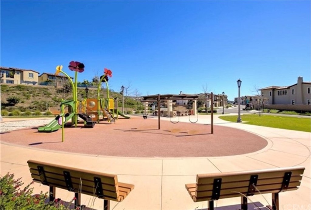 323 Via Pamplona San Clemente, CA 92672 - Photo 67 of 74 Community Playground
