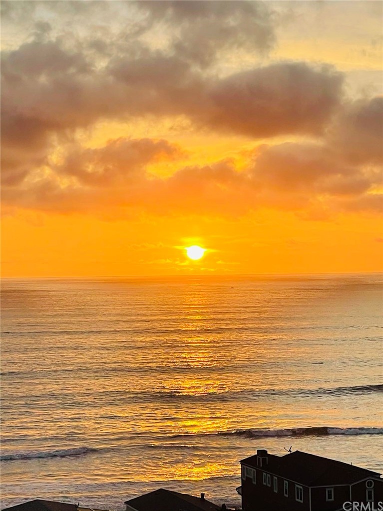 323 Via Pamplona San Clemente, CA 92672 - Photo 70 of 74 a view of an ocean