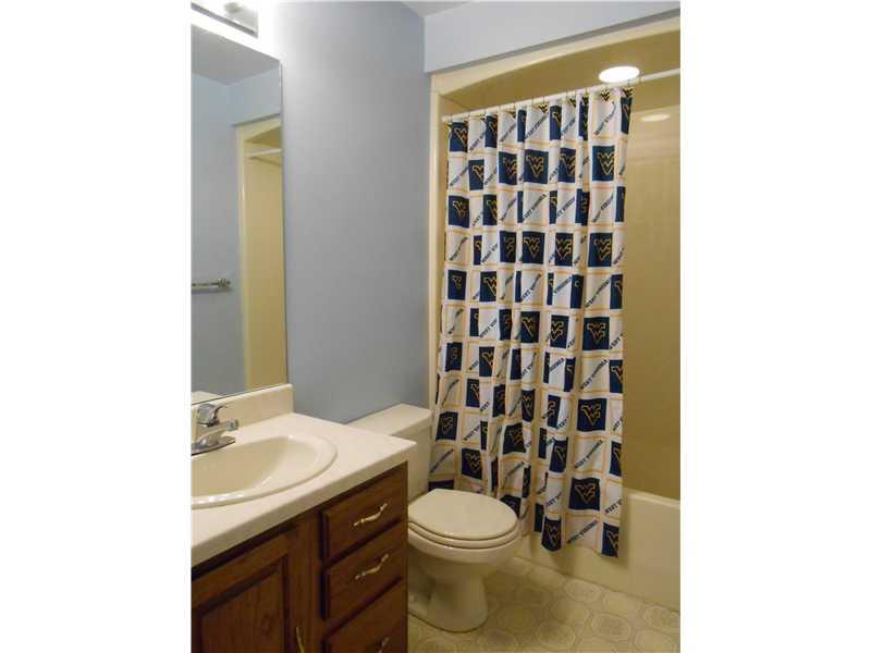 259 Valley Road Venetia, PA 15367 - Photo 13 of 17 Full Bath.