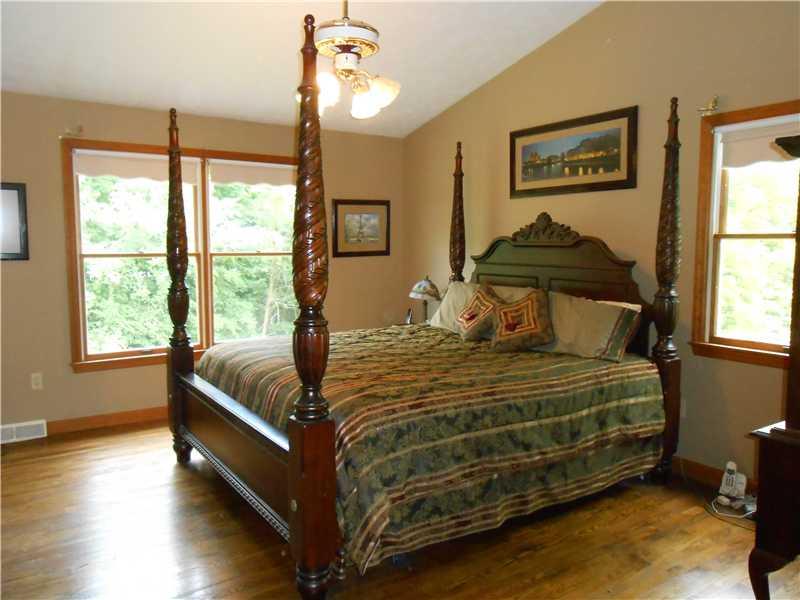 259 Valley Road Venetia, PA 15367 - Photo 8 of 17 Master Bedroom.