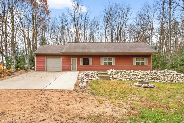 $369,900 | N11805 County Rd J, Tigerton, WI 54486