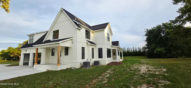 $699,000 | 2827 Landing Circle, Greenville, NC 27858