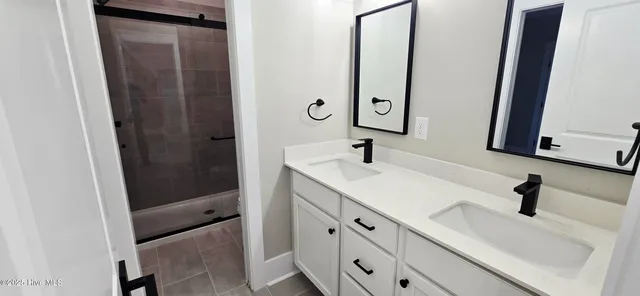 $699,000 | 2827 Landing Circle, Greenville, NC 27858