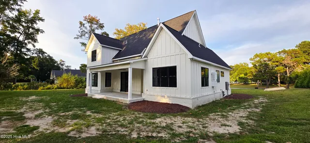 $699,000 | 2827 Landing Circle, Greenville, NC 27858