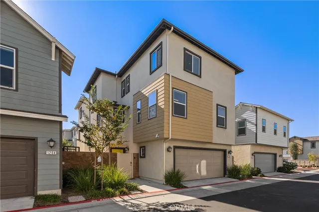 $1,010,000 | 1208 Dock Lane, Harbor City, CA 90710