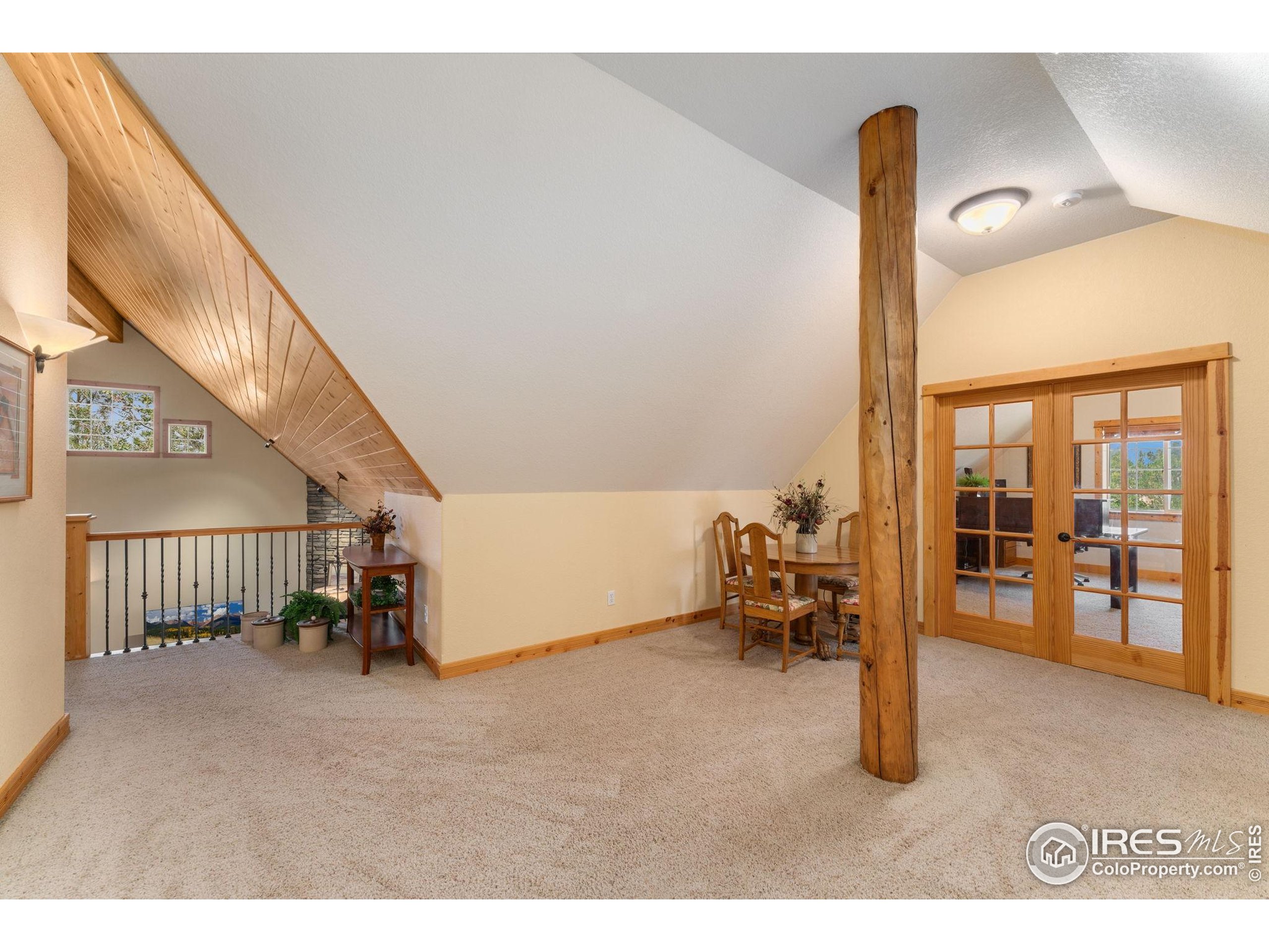 3302 Rinn Valley Drive Longmont, CO 80504 - Photo 17 of 45 a living room with furniture