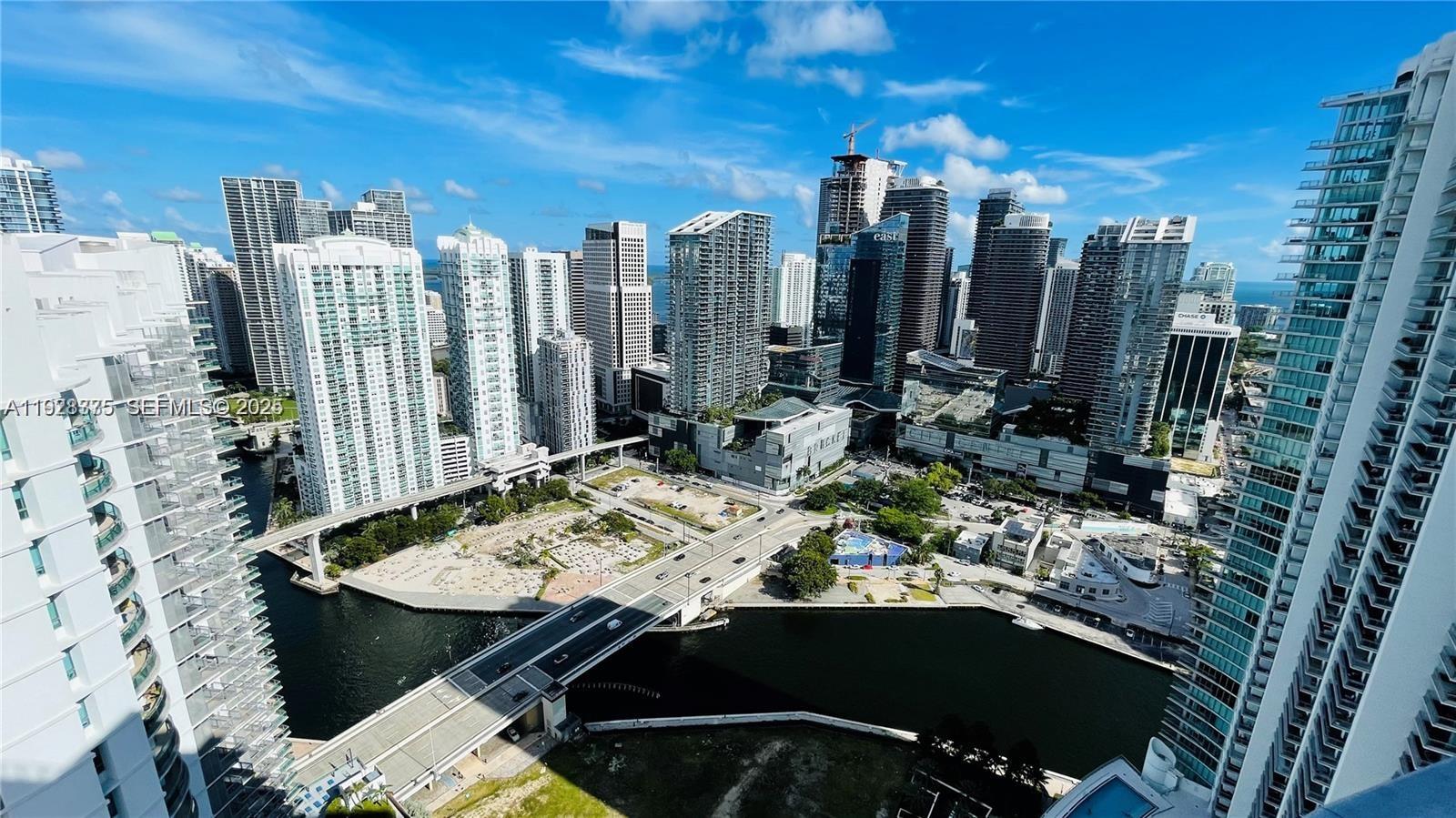 90 Southwest 3rd Street, Unit 4404 Miami, FL 33130 - Photo 26 of 28 a view of city