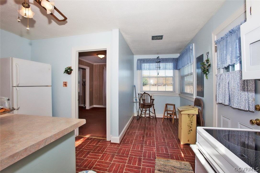 8313 Sandy Ridge Road Hopewell, VA 23860 - Photo 8 of 22 Gallery Image 8