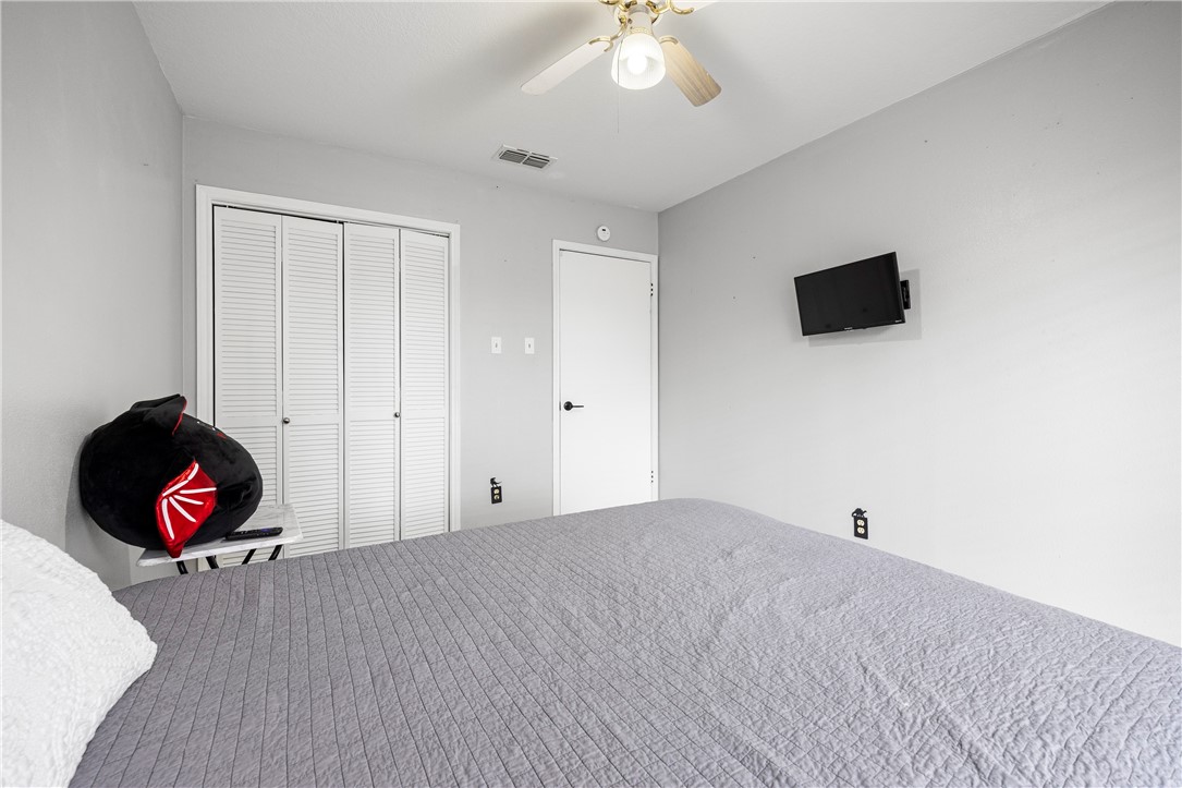 4649 Spring Fork Drive Corpus Christi, TX 78413 - Photo 16 of 27