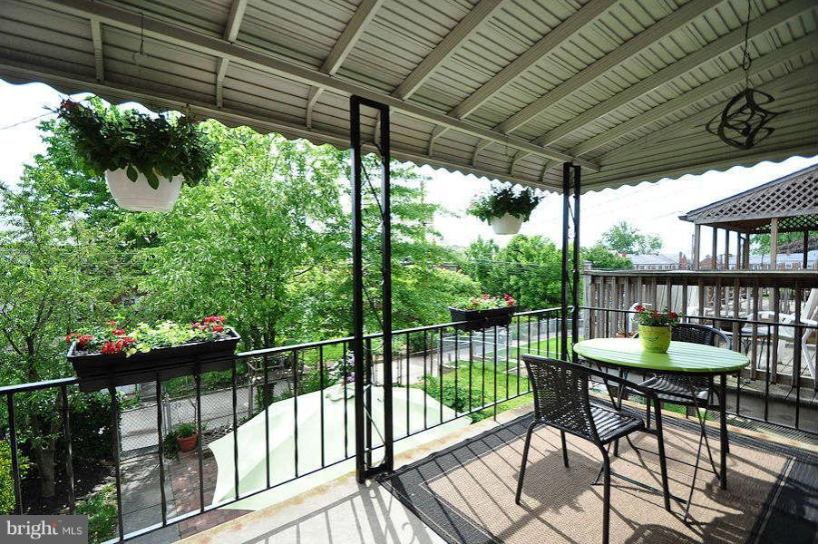 335 Whitfield Road Baltimore, MD 21228 - Photo 3 of 19 Exterior (General)