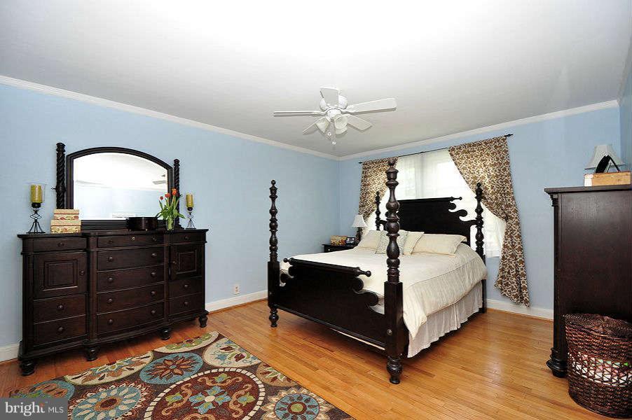 335 Whitfield Road Baltimore, MD 21228 - Photo 10 of 19 Bedroom (Master)