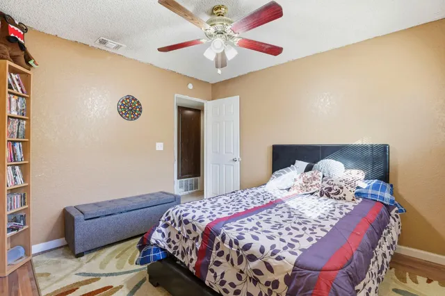 $390,000 | 328 Las Animas Circle, Sacramento, CA 95838