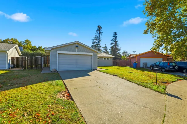 $390,000 | 328 Las Animas Circle, Sacramento, CA 95838