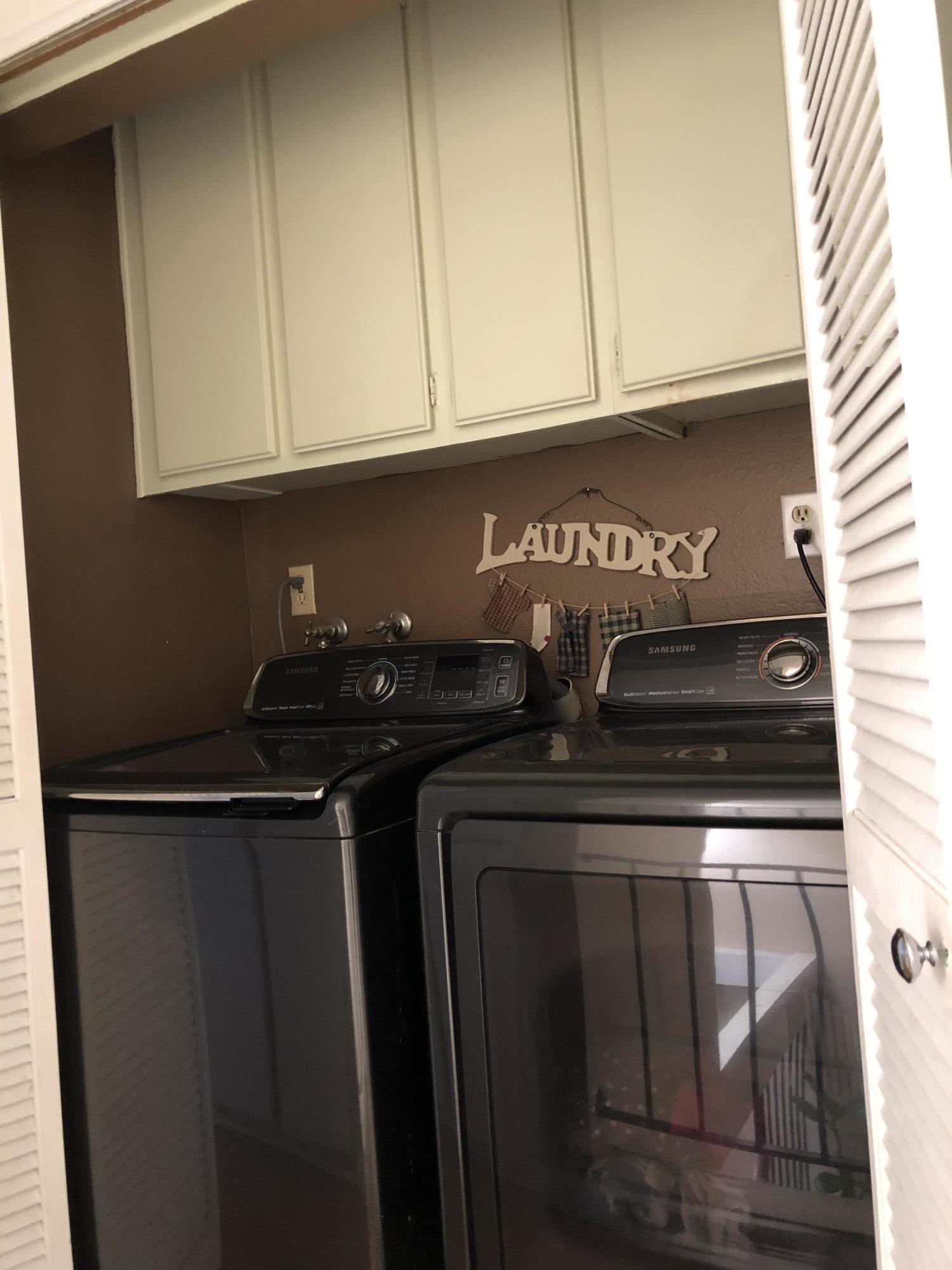 352 East Bard Road Oxnard, CA 93033 - Photo 23 of 26 a close view of kitchen appliances