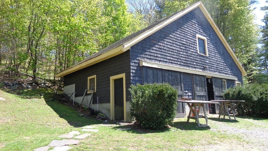 571 Main Street Boxford, MA 01921 - Photo 4 of 20