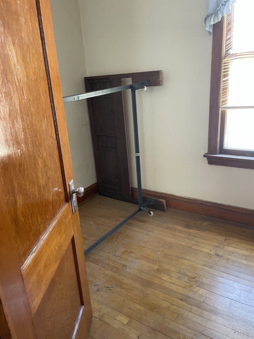 4555 South Francisco Avenue Chicago, IL 60632 - Photo 26 of 40 a view of an empty room
