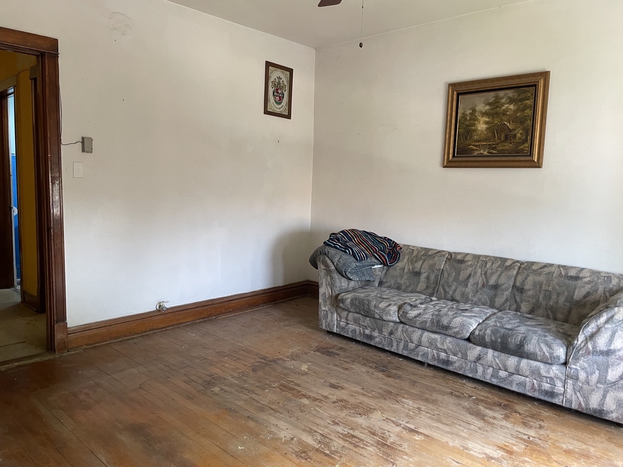 4555 South Francisco Avenue Chicago, IL 60632 - Photo 37 of 40 a living room with furniture and a couch