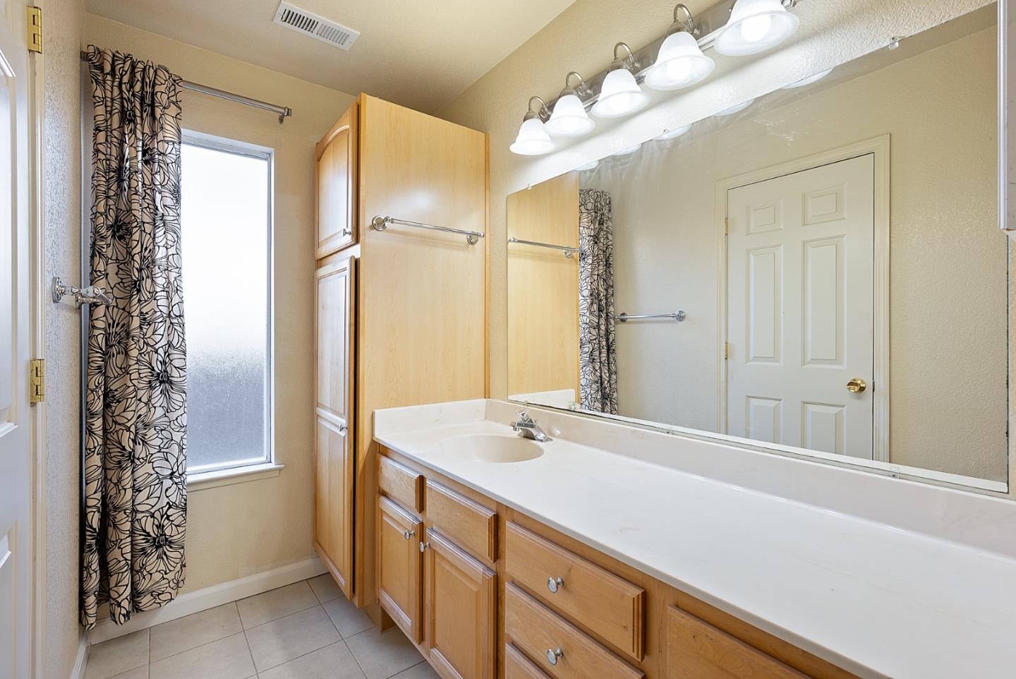 366 Meadowood Circle San Ramon, CA 94583 - Photo 19 of 32 Gallery Image 19