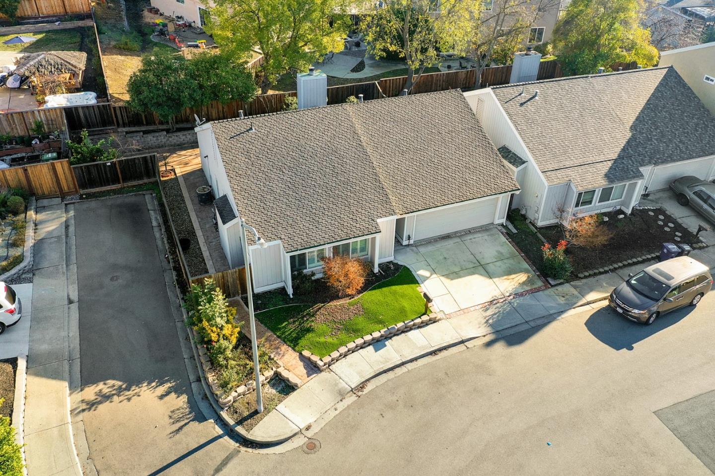 366 Meadowood Circle San Ramon, CA 94583 - Photo 4 of 32 Gallery Image 4