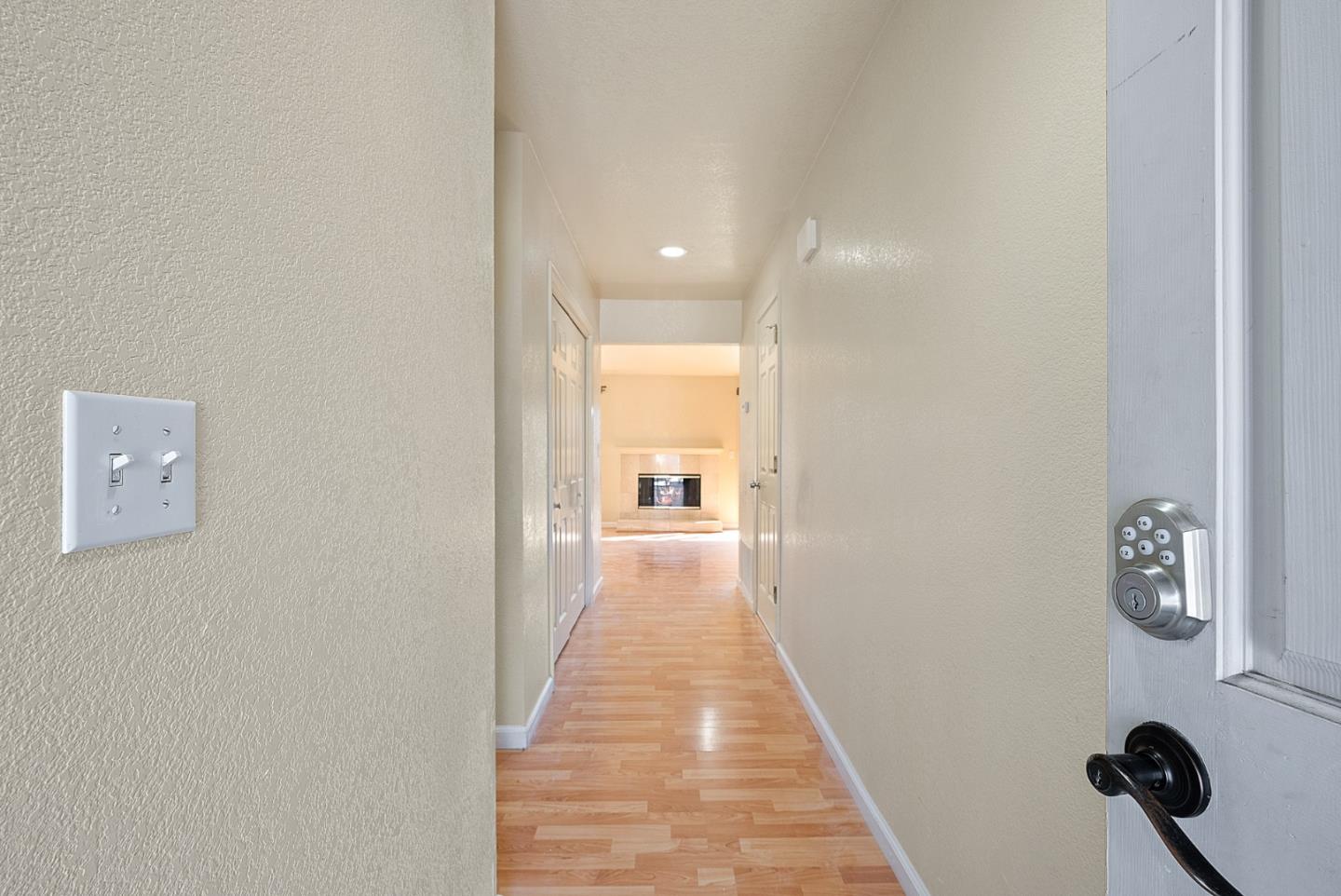 366 Meadowood Circle San Ramon, CA 94583 - Photo 9 of 32 Gallery Image 9