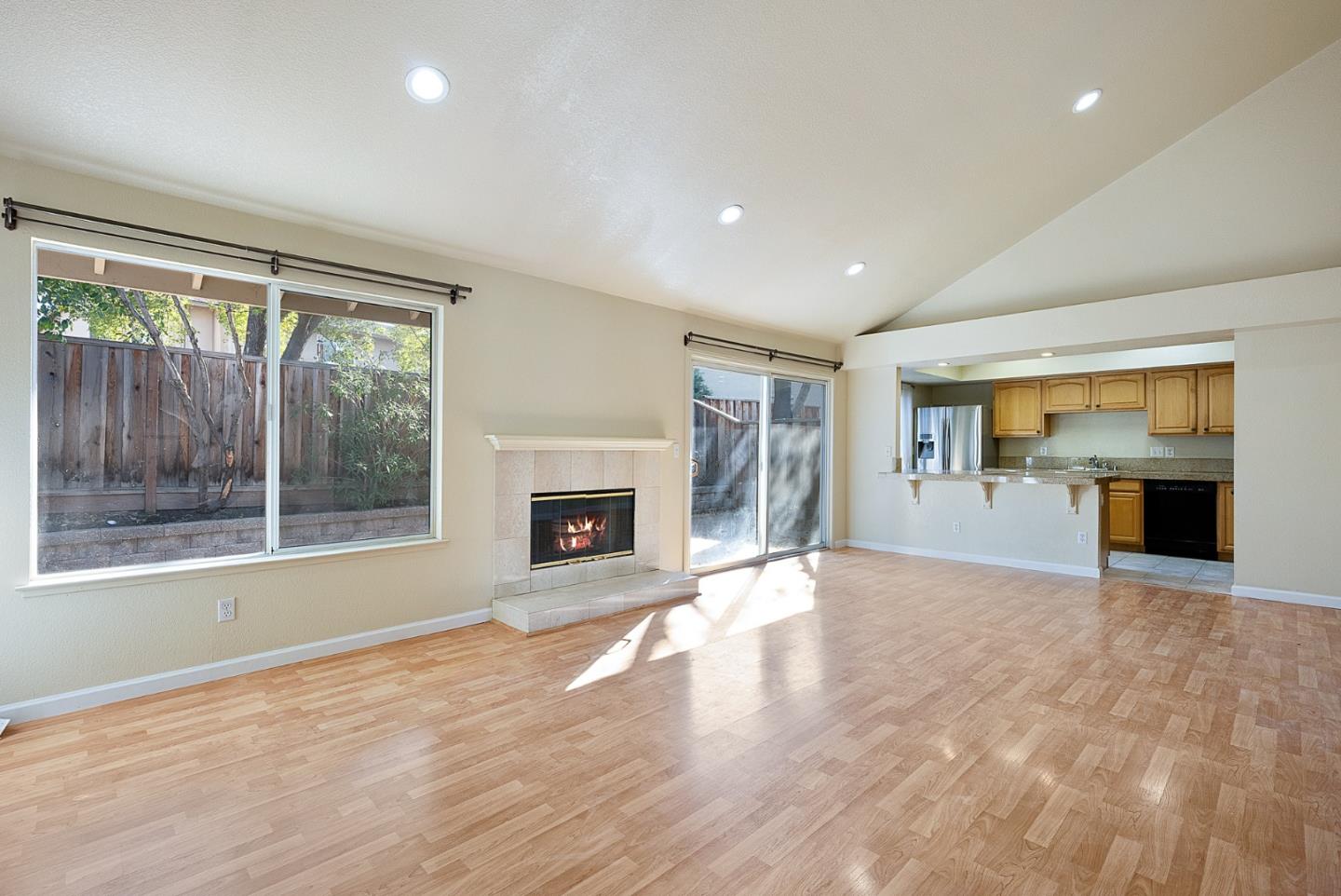 366 Meadowood Circle San Ramon, CA 94583 - Photo 10 of 32 Gallery Image 10