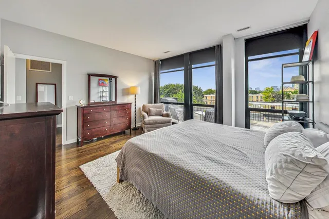 $490,000 | 1111 West 14th Place, Unit 328, Chicago, IL 60608