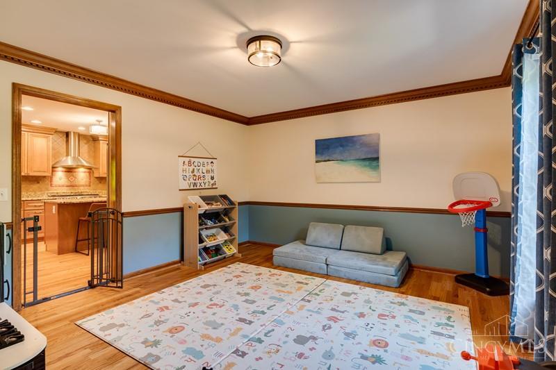 9207 Old Coach Road Cincinnati, OH 45249 - Photo 12 of 41