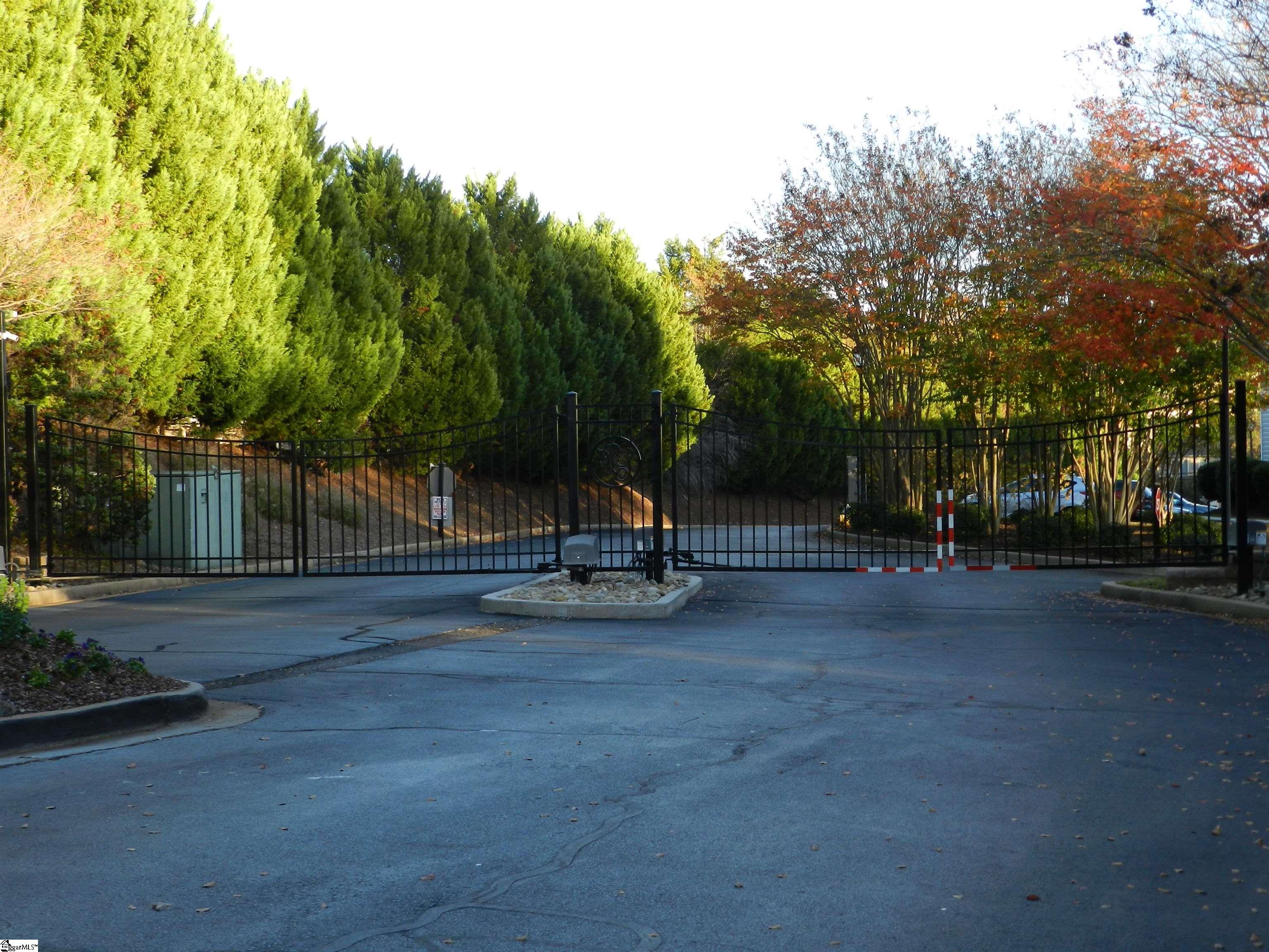 801 Pelham Square Way Greer, SC 29650 - Photo 3 of 18