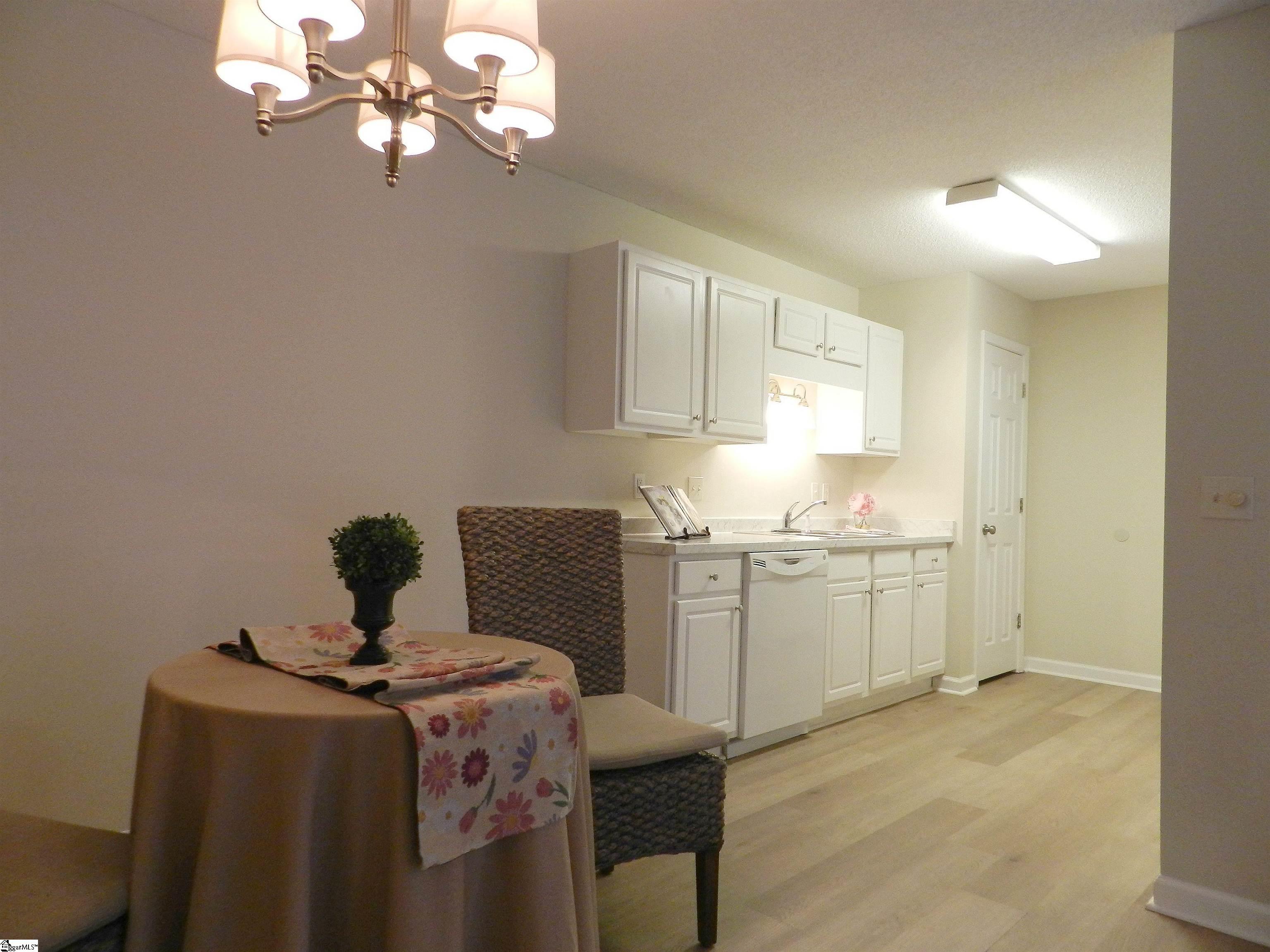 801 Pelham Square Way Greer, SC 29650 - Photo 8 of 18